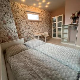 Charmantes Wohlfühl Apartment，位于Süplingen的酒店