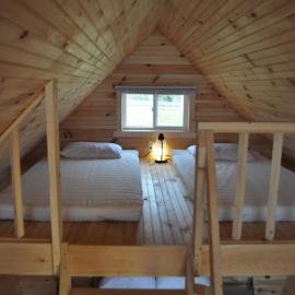 The ZzzzMoose 2 0 Camping Cabin，位于Birch Plain的酒店
