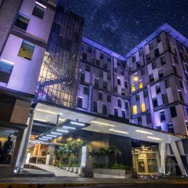 Urban Green Hotel & Suites，位于圣何塞的酒店