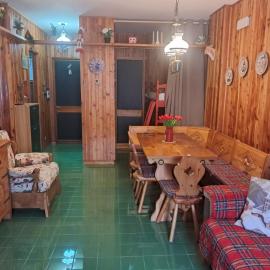Terminillo Lo chalet，位于泰尔米尼洛的酒店