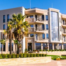 Mantar Spa Hotel，位于Marikostinovo的酒店