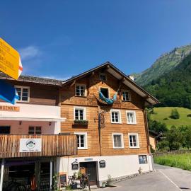 Aktivhostel HängeMatt，位于Matt的酒店