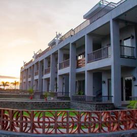 Shriji Ananda Hotel & Resort，位于Dhār的酒店
