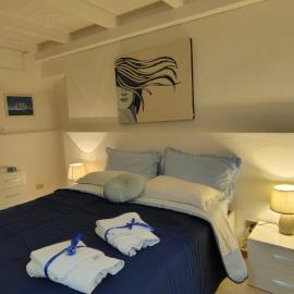 Room34Trani，位于特拉尼的酒店