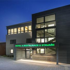 HOTEL A RESTAURACE U STAVAŘE，位于弗塞廷的酒店