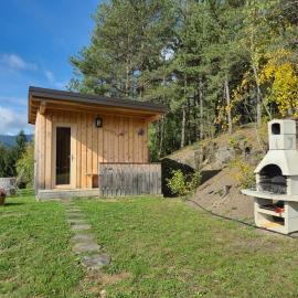 Glamping Gril，位于Ljubno的酒店