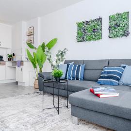 SpaceStays Mülheim Apartment Küche WIFI Zentral，位于鲁尔河畔米尔海姆的酒店