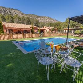 Casa Menchu Alojamiento Rural，位于伊维的酒店