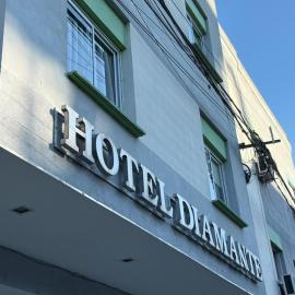 HOTEL DIAMANTE，位于雷西斯膝西亚的酒店