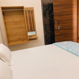Privyrooms Taramandal,位于戈勒克布尔的酒店