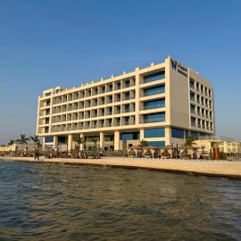 Waves Hotel，位于乌姆莱季的酒店