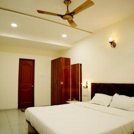 Hotel green hills，位于Waki的酒店