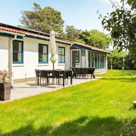 8 person holiday home in Fjerritslev-By Traum，位于菲耶里茨莱乌的酒店