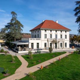 Hôtel Séquoias,位于鲁伊奎拉的酒店