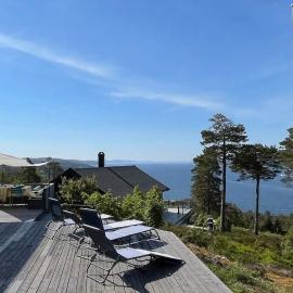 Spacious Cabin With Annex By Drøbaksundet，位于德勒巴克的酒店
