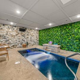 Indoor Pool Hot Tub, Pets Welcome, Arcade Games - Sleeps 14，位于鸽子谷的酒店