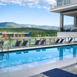 Hotel Polaris，位于科罗拉多斯普林斯的酒店