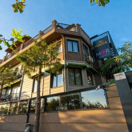 Magia Hotel - Spa & Wellness,位于阿瓦西拉尔的酒店