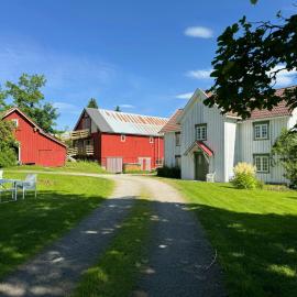 Farmhouse With Wildlife Close To Steinkjær，位于斯泰恩谢尔的酒店