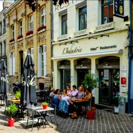 Hôtel Restaurant L'Industrie，位于圣奥梅尔的酒店