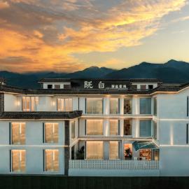 Dali Jibai Select Inn (Gucheng Nanmen Branch),位于大理古镇的酒店
