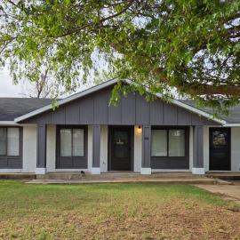 Charming Midwest 3 Bedrooms 2 Bathrooms，位于阿尔特斯的酒店