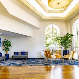 La Quinta by Wyndham Sarasota Downtown，位于萨拉索塔的酒店