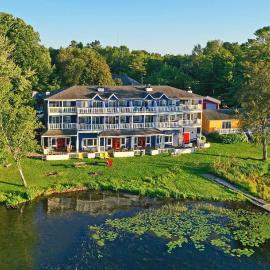 Bayview Wildwood Resort, an Ascend Collection Resort,位于Severn的酒店