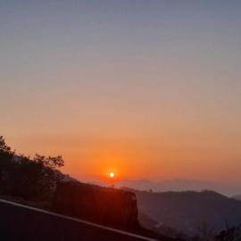 Nainital Peaceful Paradise，位于博瓦利的酒店