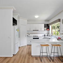 Quiet & Spacious Family-friendly 3BR 2Bath Home，位于克罗伊登的酒店