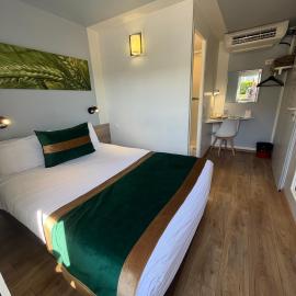 Brit Hotel Macon Nord Autoroute du Soleil，位于马孔的酒店