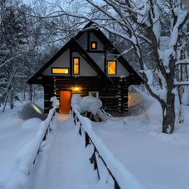 Appi Ski Chalet，位于八幡平市的酒店