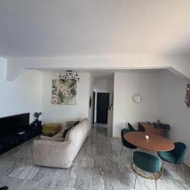 Grand T2 Meublé à Mtsapere Baobab，位于Mamoudzou的酒店