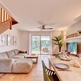 Cozy and Spacious 2-BR Home in Anse Marcel - Garden, 3 Pools, Beach，位于Anse Marcel 的酒店