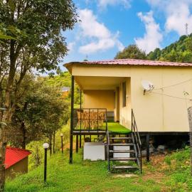 7 Hills Resort Kanatal，位于卡纳塔尔的酒店
