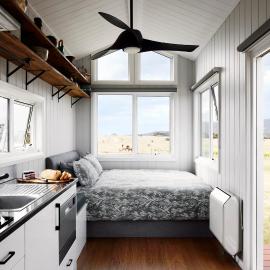 Hounds Run Tiny House - Grampians Vineyard Stay，位于Great Western的酒店