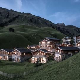 Aadla Walser-Chalets mit privater Sauna, Hotpot und Hotelservice，位于施勒肯的酒店