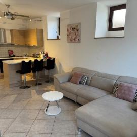 Pambio - Lugano Apartment, sleeps 4，位于帕拉迪索的酒店