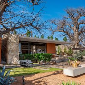 Casa del Toro Luxury Ranch，位于Nguékokh的酒店