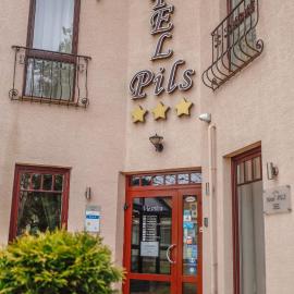 Hotel Pils with Self-Check in，位于斯伽尔达的酒店