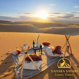 Sahara Safari Luxury Camp & Activities，位于梅尔祖卡的酒店