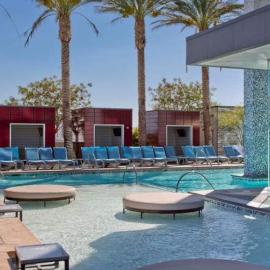 Palms Place No Resort fees with Balcony