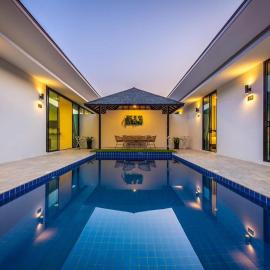 Lespalm Resort by Vacayandco，位于Ban Thalat Choeng Thale的酒店