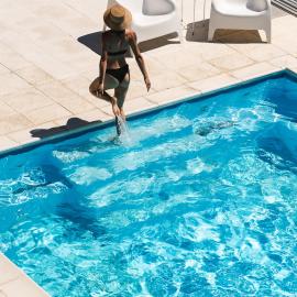 M2 Resort Wellness & Spa，位于奥斯特罗沃的酒店