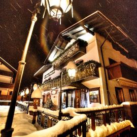 Albergo Venezia，位于萨帕达的酒店