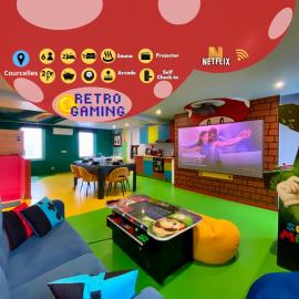 Retro Gaming Corner - Arcade Games - Jacuzzi - Sauna - Switch 2，位于Courcelles的酒店