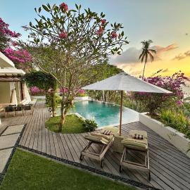 Cozy Family Villa with Sunset View，位于Lajor的酒店