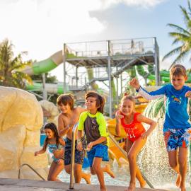 Sandos Caracol Nature Resort & Water Park All Inclusive，位于普拉亚卡门的酒店