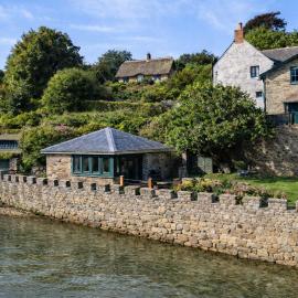 The Boathouse - Salcombe - Spring Time Tiny Home，位于索尔科姆的酒店
