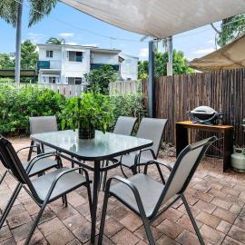 Zen Urban Nest Cozy - Central- Patio，位于Stuart Park的酒店